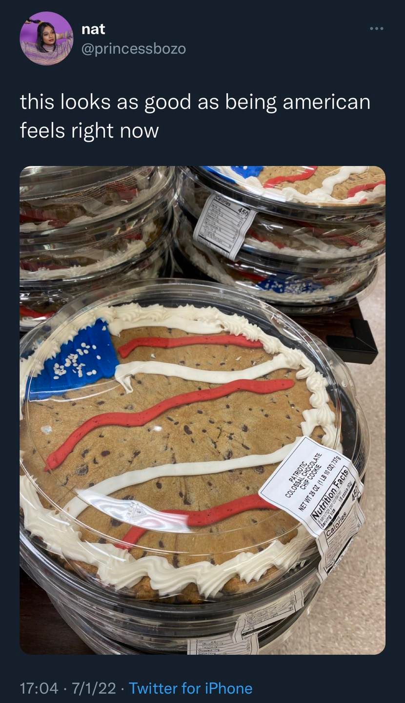 Okay, here's an analysis of the image and the tweet, broken down into the requested sections. Given the nature of the image and tweet, not all sections will be relevant or extensively developed. --- ## Visual Descript...