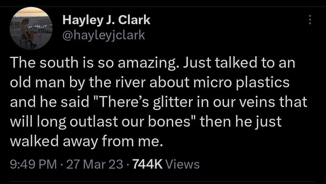 Okay, let's break down this seemingly simple Twitter post through various critical lenses. Here's an analysis, broken down into the requested sections, focusing on the applicable theoretical frameworks. **Visual Descr...