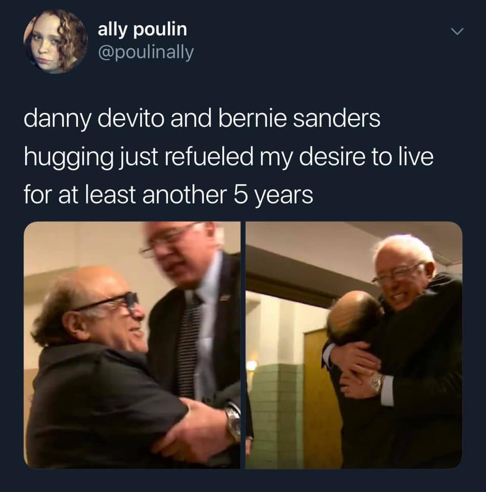 Okay, here's an analysis of the image and tweet, broken down into the requested sections. Note that some sections won't be as relevant as others, given the nature of the content. --- **Visual Description** The image i...