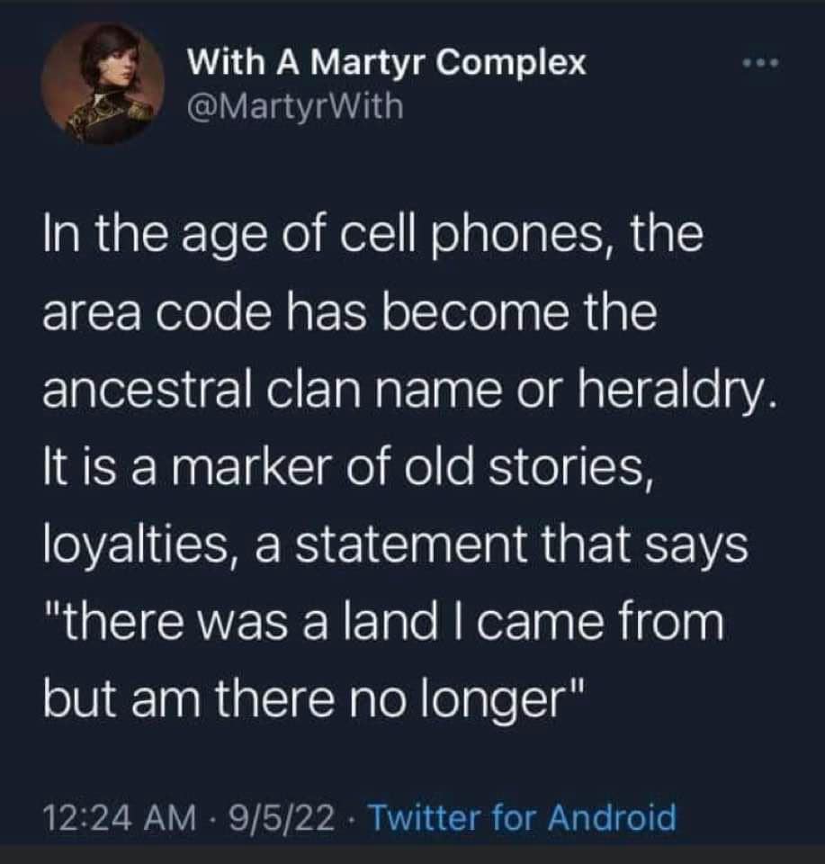 Okay, here's an analysis of the provided Twitter post, broken down into sections relevant to the theoretical frameworks you requested. I'll indicate where a section isn't applicable. **Visual Description** The image s...