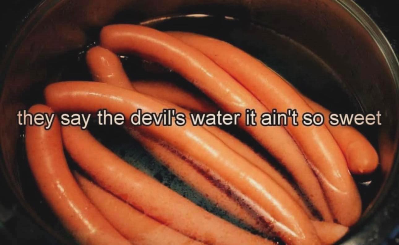 Okay, here's an analysis of the image, broken down into the requested sections, applying relevant theoretical lenses where appropriate. I will indicate if a section doesn't fully apply. **Visual Description** The imag...