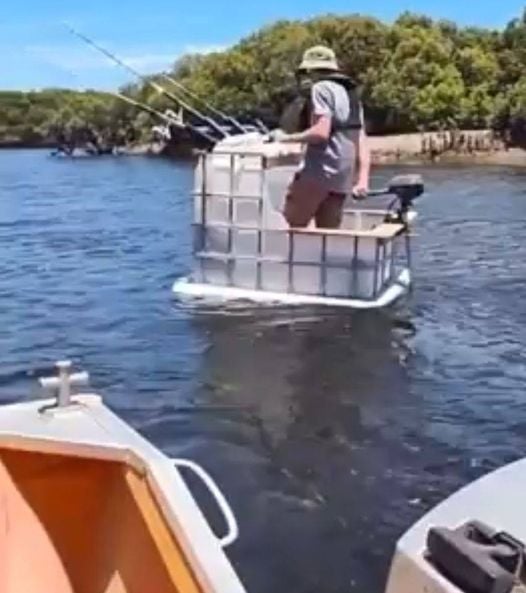 Okay, here's an analysis of the image, broken down into the requested sections. Note that some sections will be brief or absent, as not every theoretical lens applies strongly. **Visual Description** The image depicts...