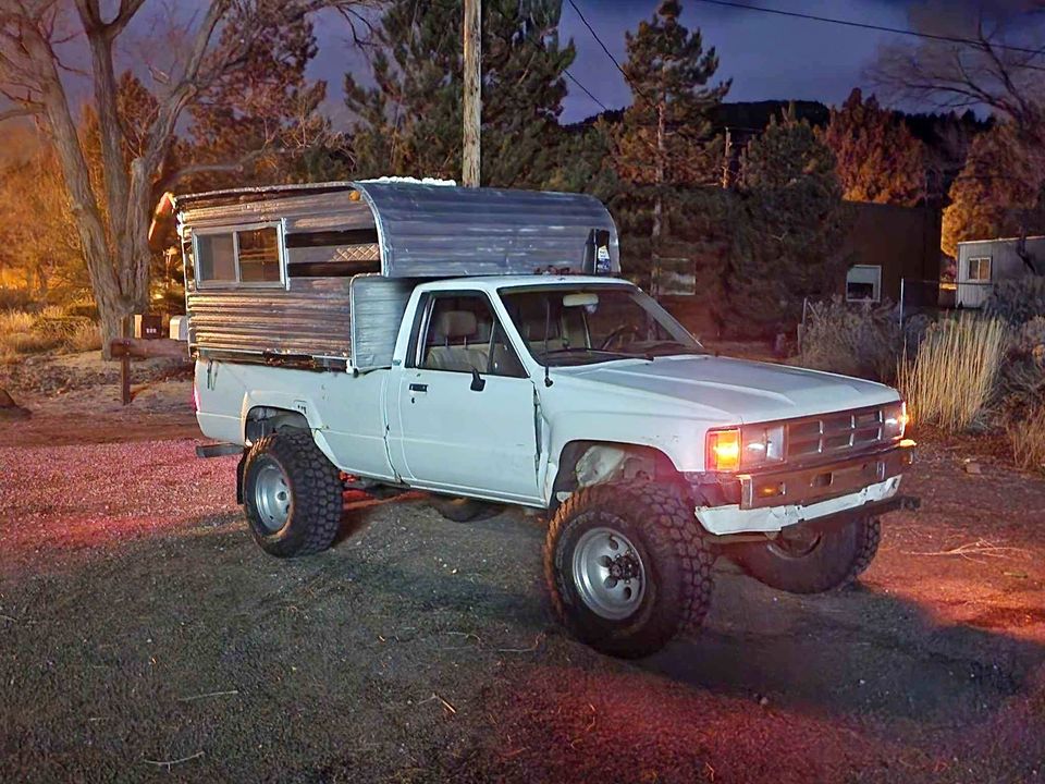 Okay, here's an analysis of the image, broken down into sections as requested. I'll only include the sections that are demonstrably applicable. Given the nature of the image, certain approaches are more fruitful than...