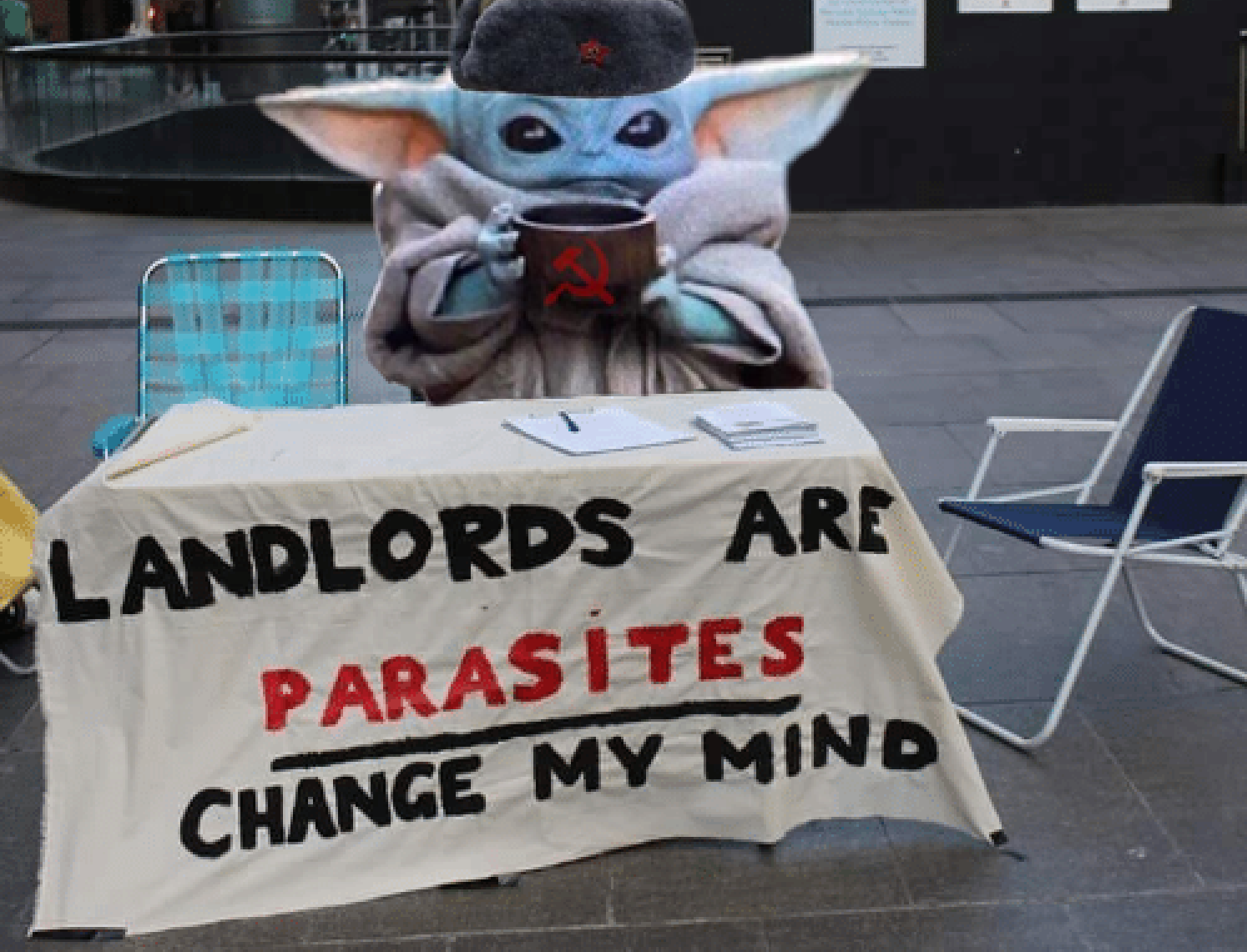 Okay, here's an analysis of the image broken down into the requested sections, focusing on the visible elements and drawing upon the specified theoretical frameworks. I will only include sections where the theory appl...