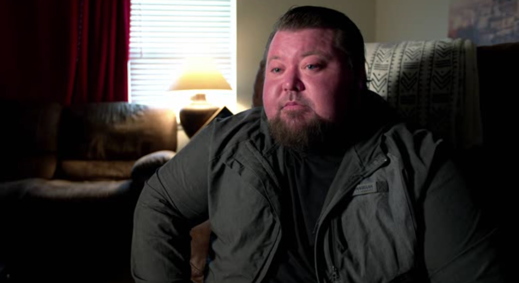 Okay, here's an analysis of the image, broken down into sections as requested. Given the image, some sections will be more developed than others, and some may not apply significantly. **Please note:** This is an inter...