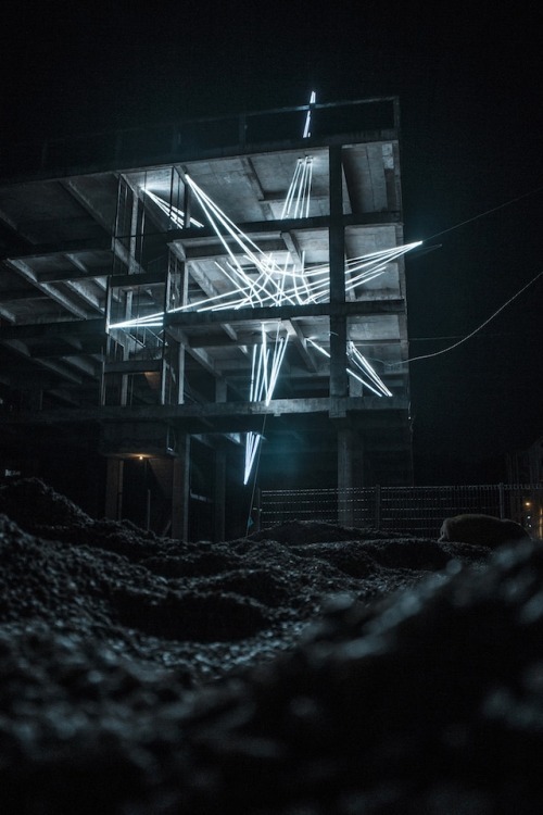 Okay, let's break down this compelling image through the lenses you've provided. I'll offer sections based on the applicability of each theory. Given the imagery, certain sections will be more robust than others. **1....