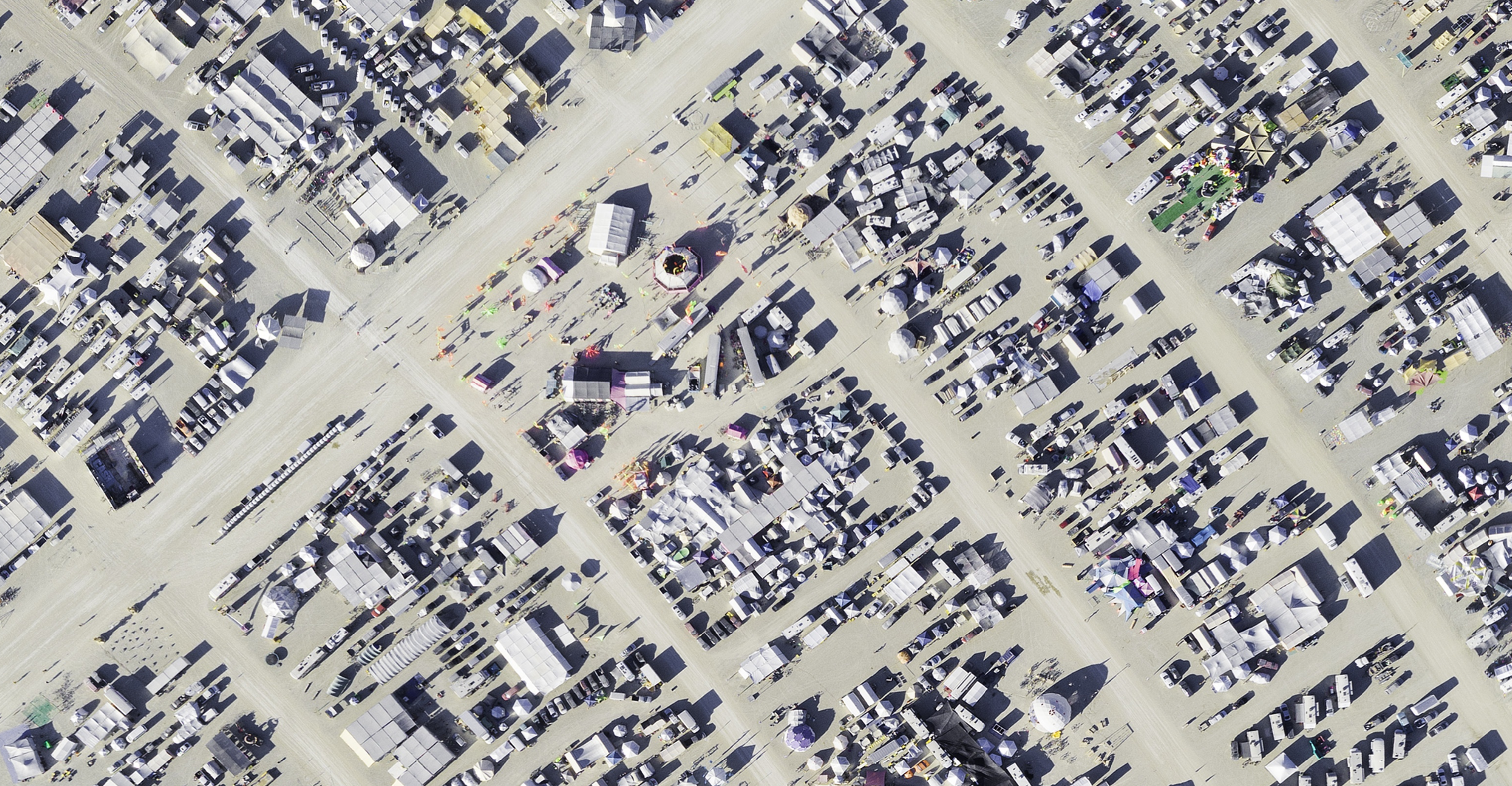 Okay, here's an analysis of the image, broken down into the requested theoretical sections. I'll only include sections where the theoretical framework is demonstrably applicable to the image. **Visual Description** Th...