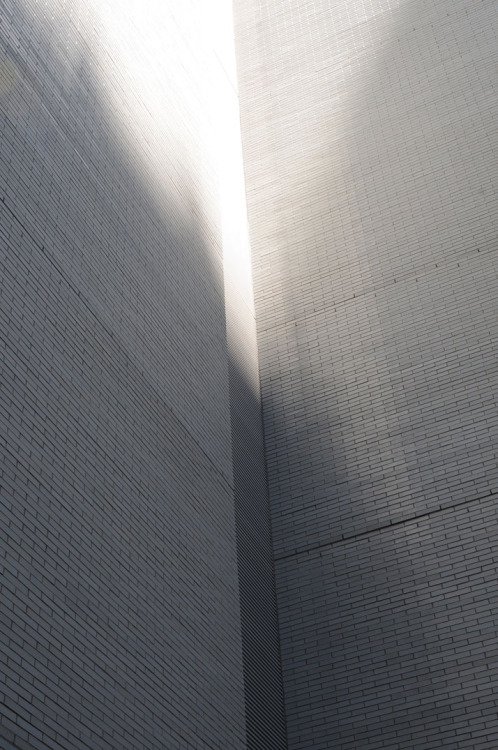 Okay, let's break down this image through the lenses you've requested. Due to the minimalist nature of the image, some sections will be more developed than others. ## Visual Description The image presents a strikingly...