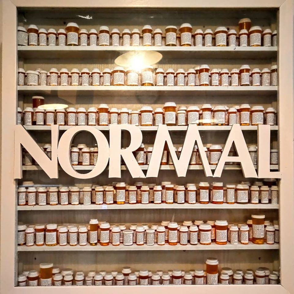 Okay, here's an analysis of the image, broken down into the requested theoretical frameworks. I'll only include sections where the frameworks *genuinely* apply, and I'll indicate the strength of the connection. ## Vis...
