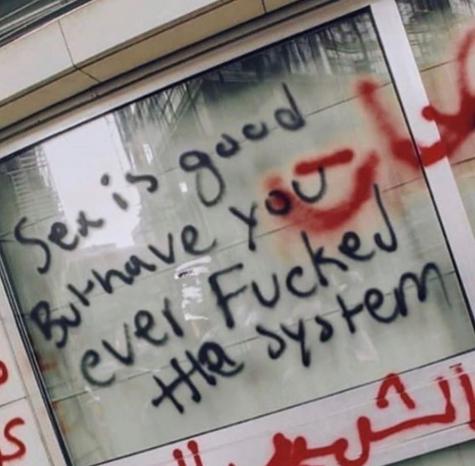 Okay, here's an analysis of the image, broken down into the requested sections. I'll indicate when a section doesn't apply, and will aim to offer a nuanced interpretation of the text and its visual presentation. **1....