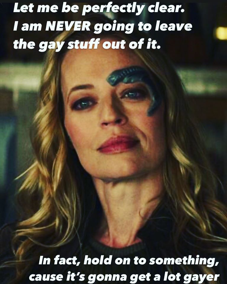 Here's an analysis of the image, structured as requested, with sections covering applicable theoretical frameworks. Note that some frameworks aren't a strong fit, so they're omitted. **Visual Description** The image i...